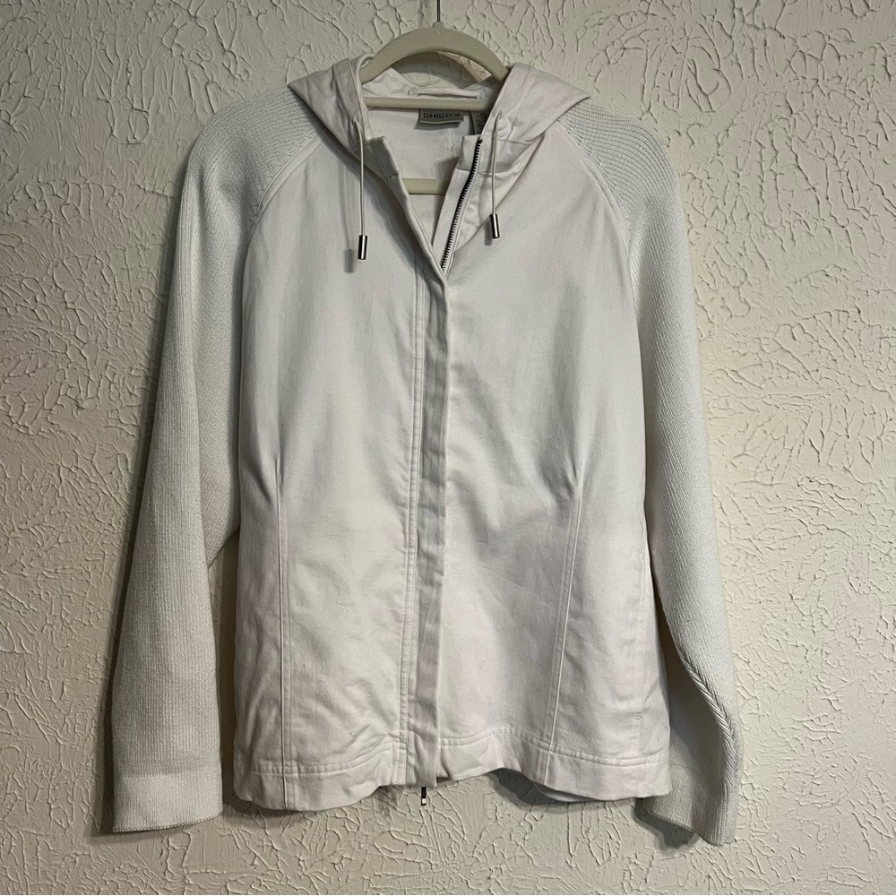 Chico’s white hooded jacket zip front